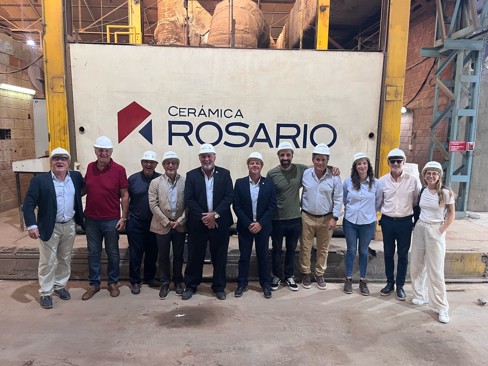 AIM Rosario y FISFE visitaron la planta de Cerámica Rosario